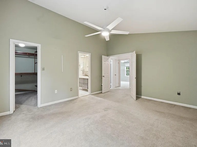 10212 Winged Elm Cir — Photo 12
