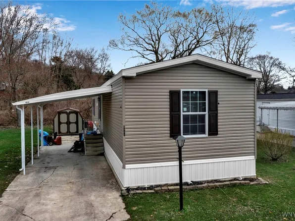 1002 Wish Cir, East Aurora, NY 14052