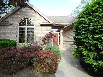 2nd image of 312 Larchwood Dr