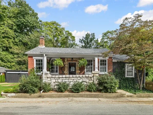 70 Mill St, Elsah, IL 62028