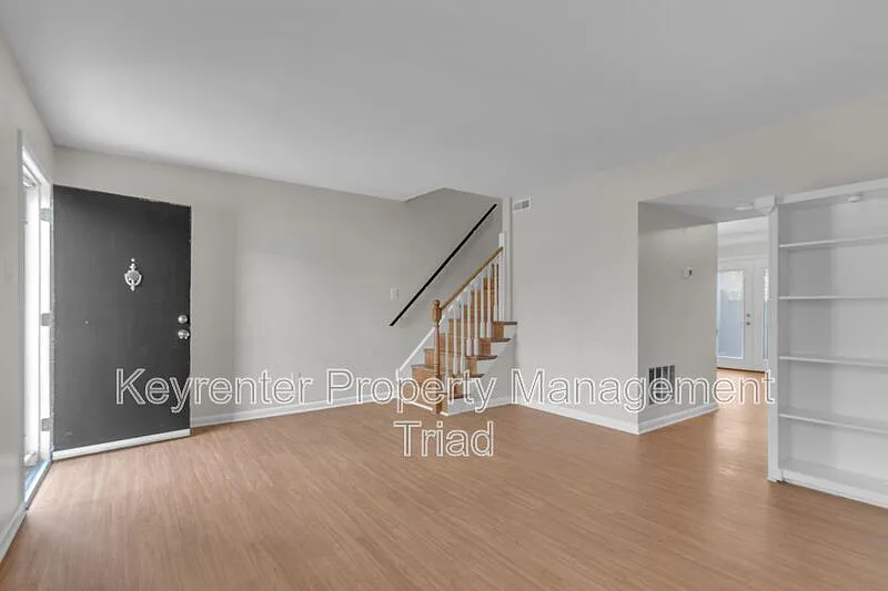 Building Photo - 5715 E Bramblegate Rd