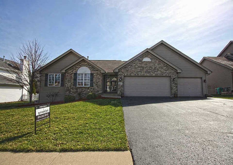 1st image of 5017 Park Valley Dr