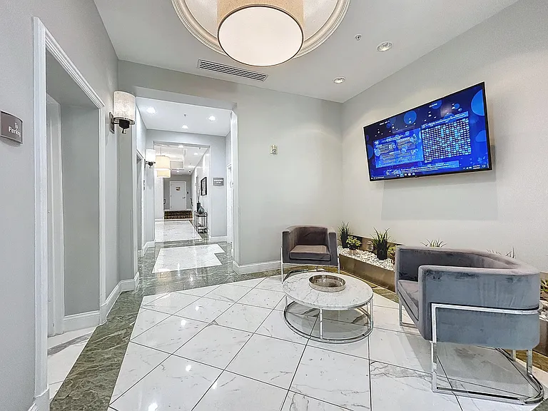 600 S Dixie Hwy #630 — Photo 28