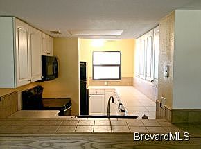 3rd image of 555 Aster Ct APT 7