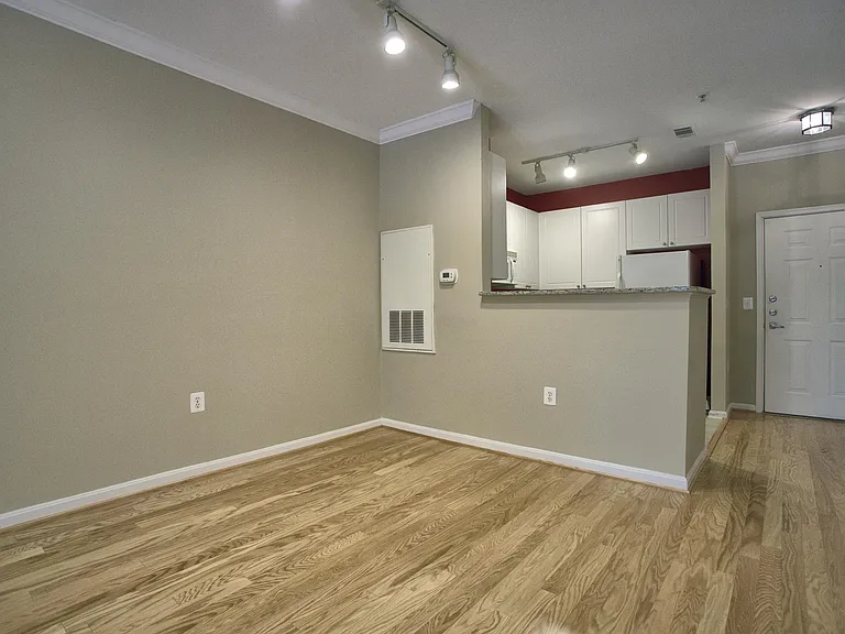 9490 Virginia Center Blvd #124 — Photo 2