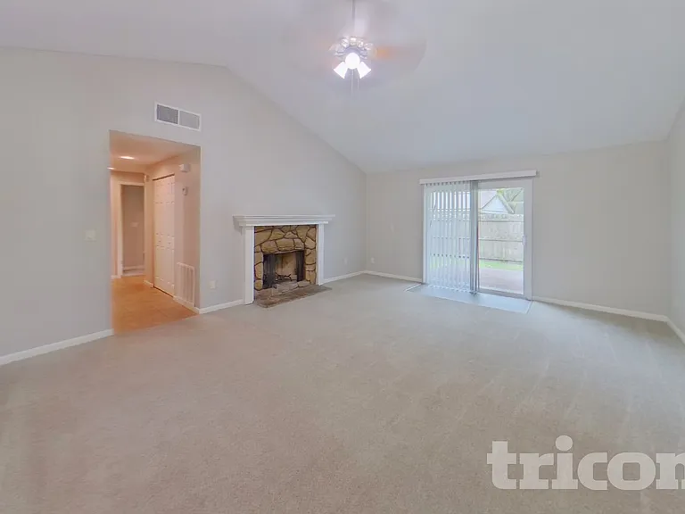 6656 Alisma Ln — Photo 2