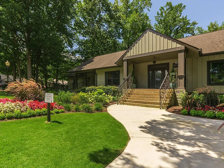 Madison Landing at Research Park and the Cottages — Photo 90