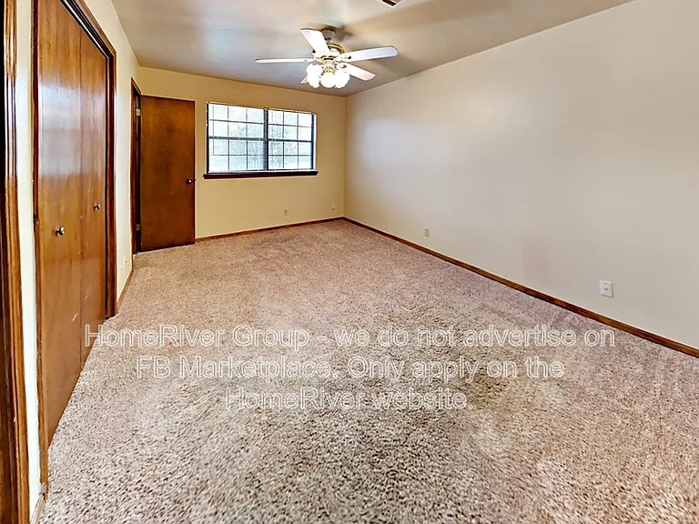 660 W Forster Dr — Photo 8