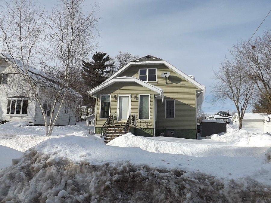 1st image of 310 E Monowau St