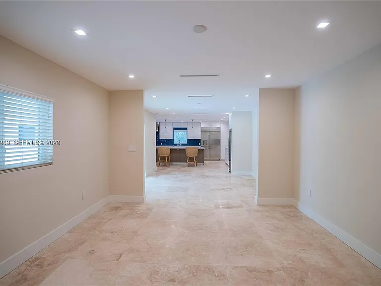 4150 Monserrate St — Photo 12