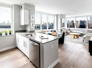5203 Center Blvd #1306, Long Island City, NY 11101