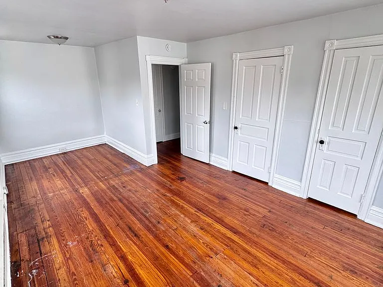 917 W Liberty St — Photo 14