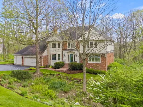 885 Sugarbush Rdg, Zionsville, IN 46077
