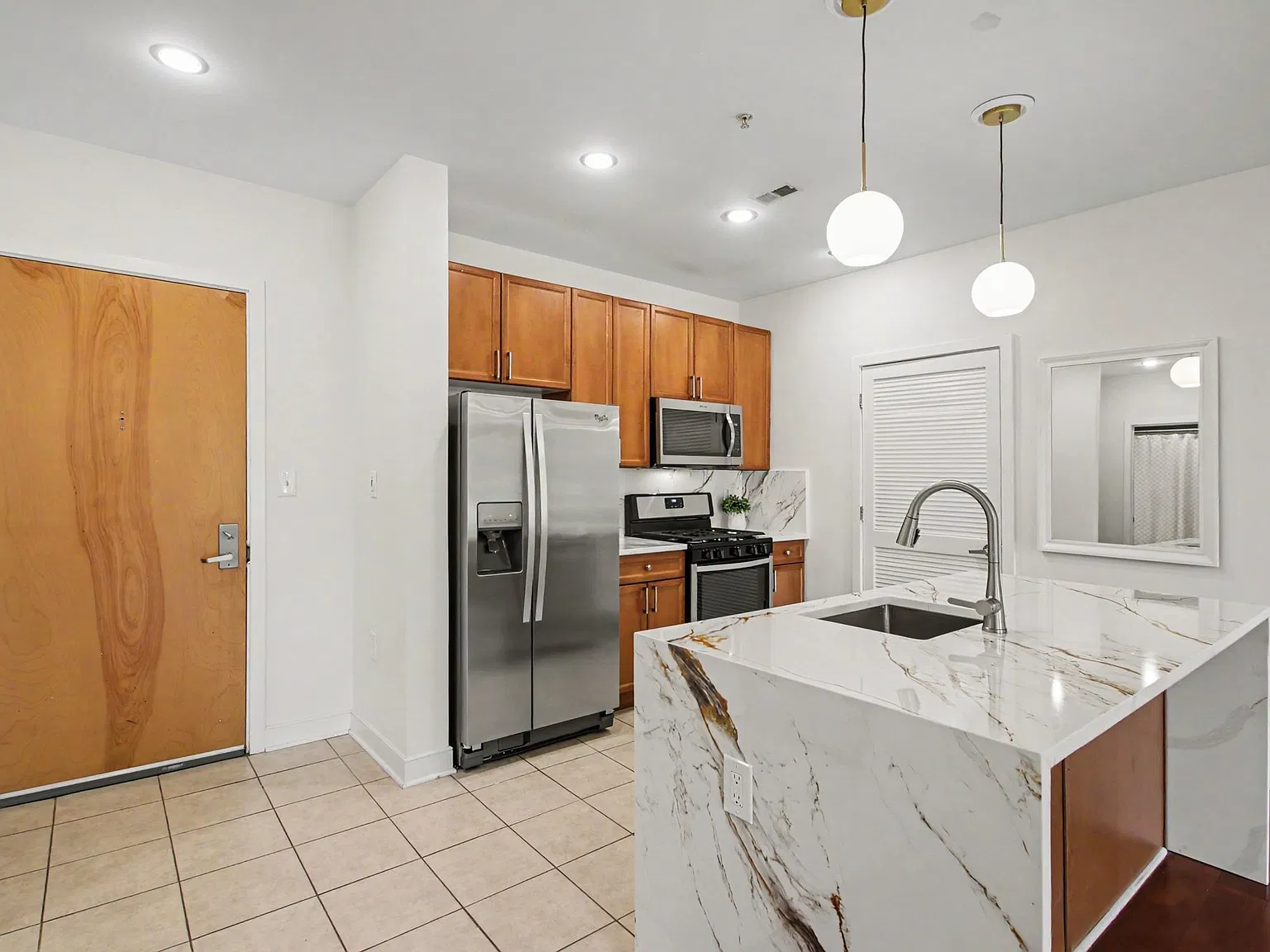 2 bed, 1122 sqft, $3,000 — Photo 2