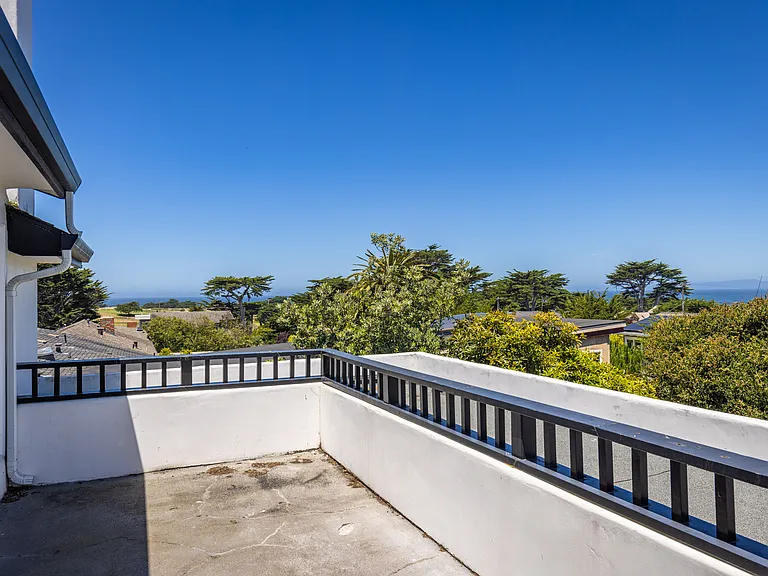 1250 Del Monte Blvd — Photo 10