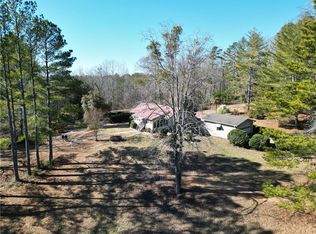 570 Green Valley Dr, Westminster, SC 29693