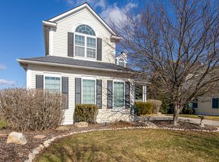 1004 Island Lake Dr, Oxford, MI