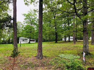 413 Schwartz Rd, Salesville, AR 72653