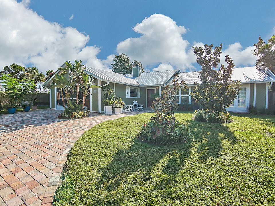 1st image of 3755 SW Margolo Ln