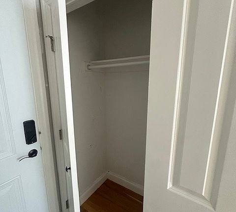 3rd image of 474-476 10th Ave #301