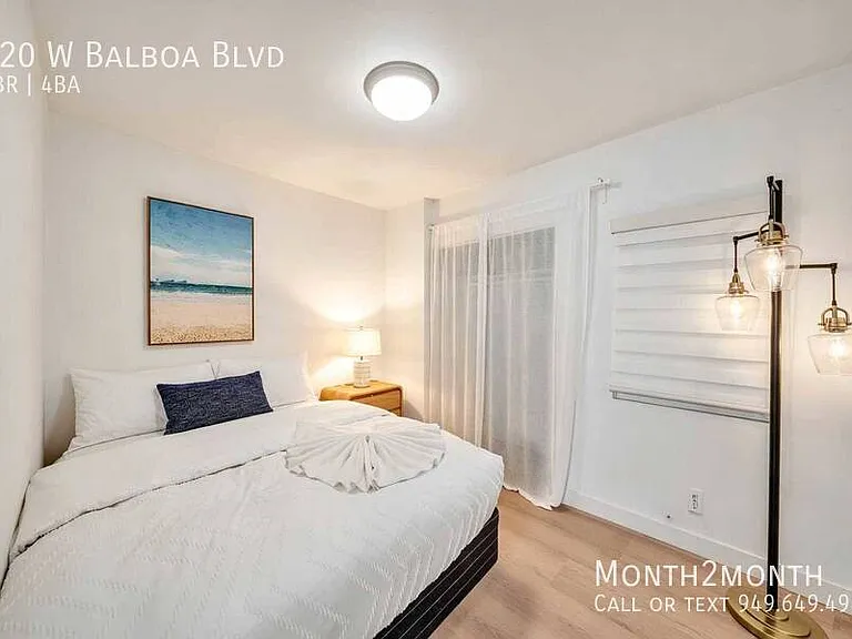 920 W Balboa Blvd — Photo 20
