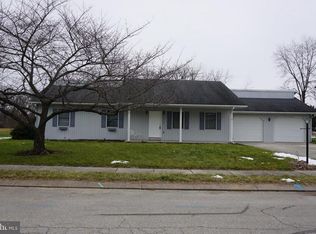 67 Brewster St, Hanover, PA 17331