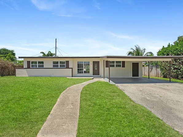 1449 Hillcrest Drive, Lake Worth Beach, FL 33461