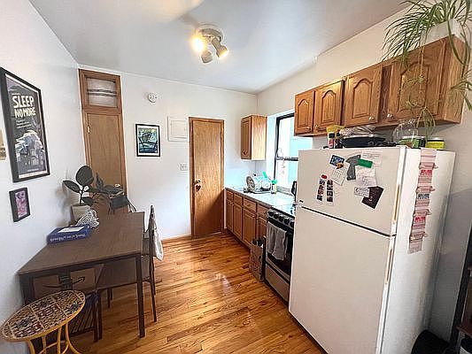 3rd image of 530 E 13th St APT 35