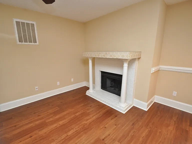 3209 Mill Run — Photo 5