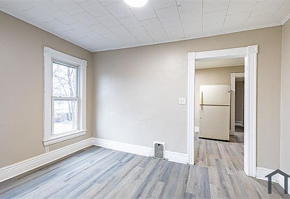 5th image of 25 Wabash St