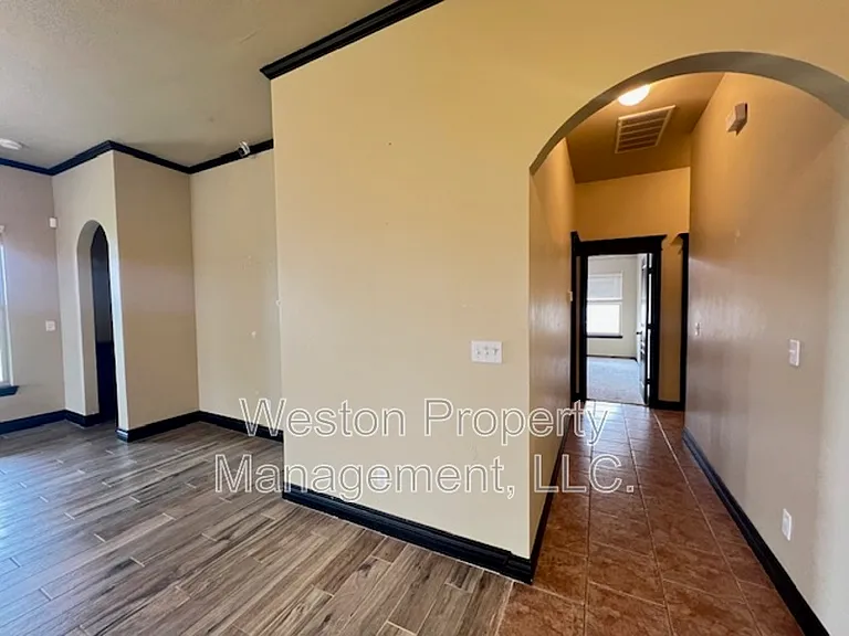 19136 Cottonwood Ct — Photo 11