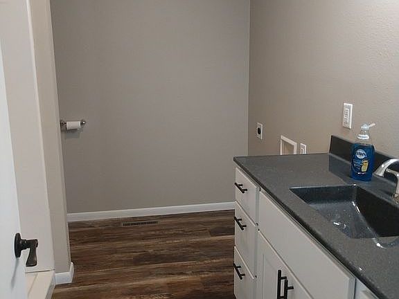 Main floor bath with laundry