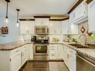 2876 Warwick Loop, Bismarck, ND, 58504