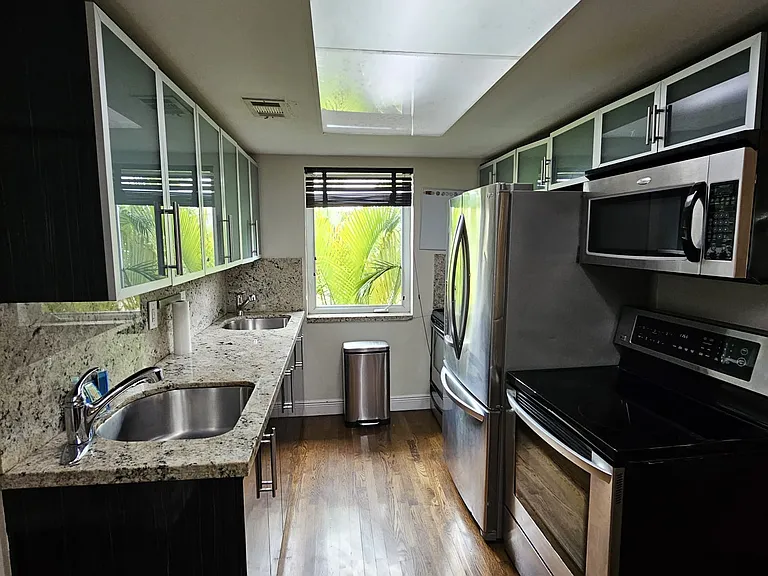 747 Lenox Ave #2 — Photo 9