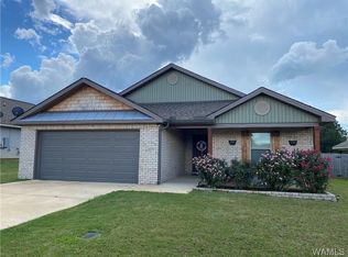 82 Azalea Ln, Moundville, AL 35474