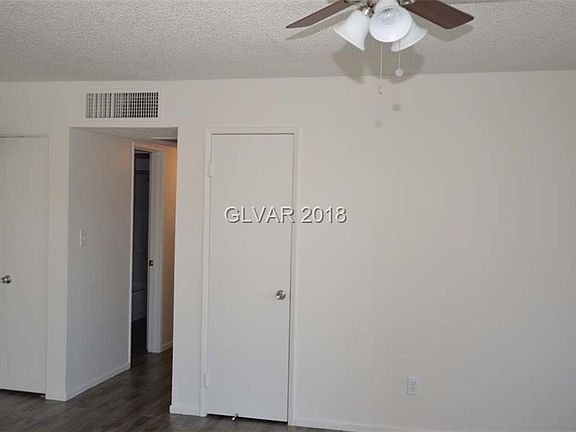2nd image of 4611 Monterey Cir Unit 4