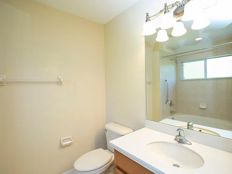11919 Castine St — Photo 13