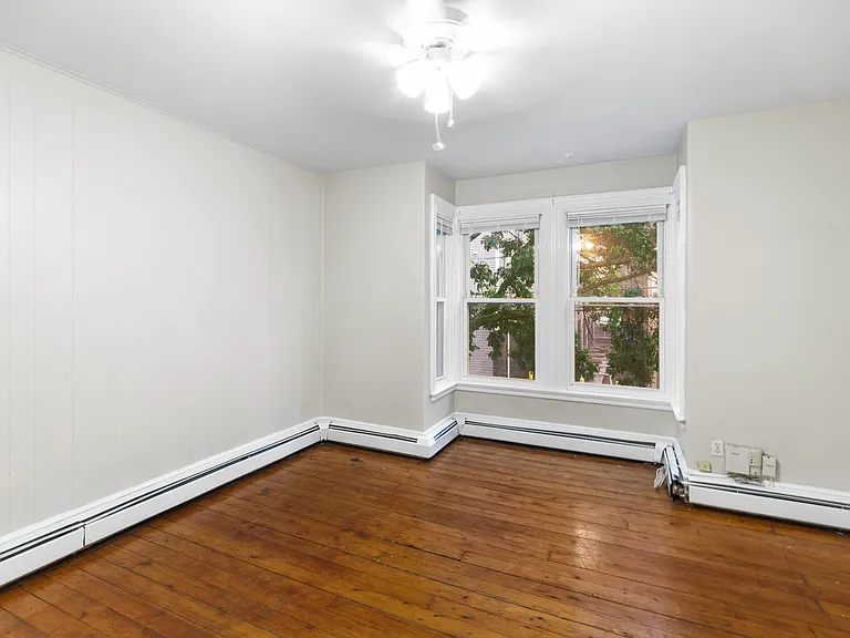 469 W Fountain St #2 — Photo 4
