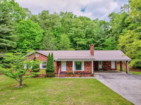 805 Ada St, Blue Ridge, GA 30513