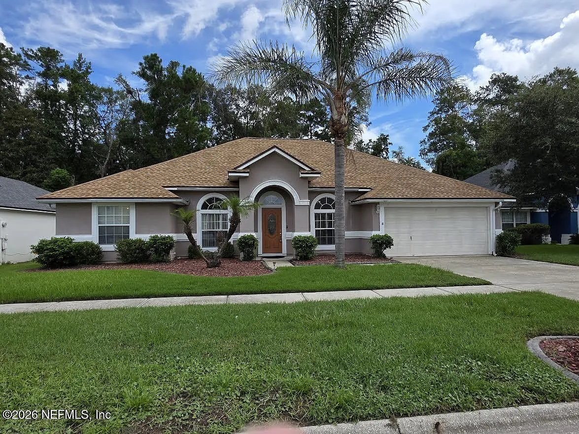 3 bed, 2.0 bath, 1985 sqft, $2,500 — Photo 2