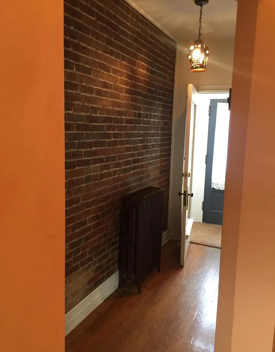 3 bed, 1074 sqft, $1,700 — Photo 2