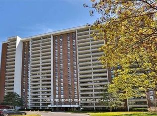 4 Kings Cross Rd #1201, Brampton, ON L6T 3X8