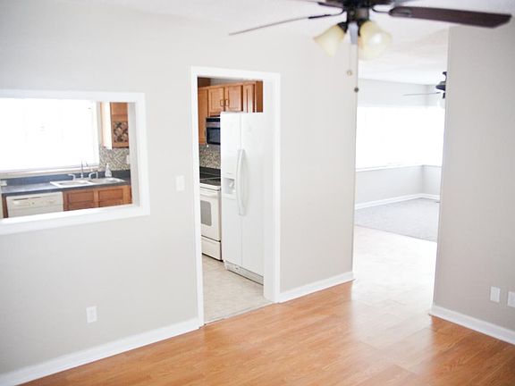 5th image of 1594 Lake Shore Blvd