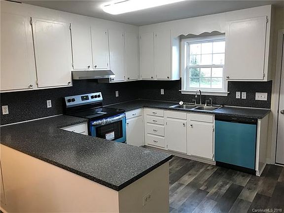 5th image of 113 Potts Grant Ln