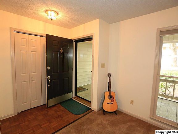 5th image of 16004 Michelle Dr SE