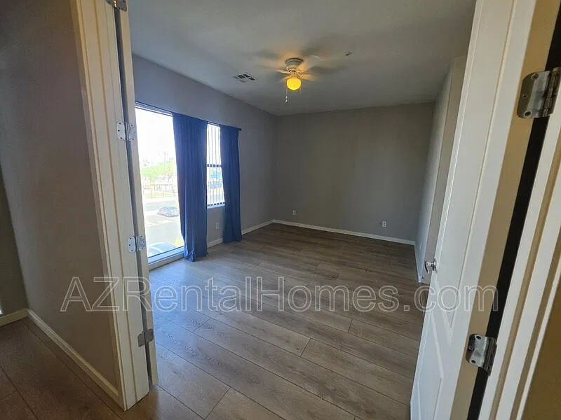 2 bed, 2.5 bath, 1695 sqft, $1,900 — Photo 4