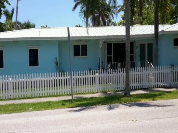 201 N 13th Ave, Hollywood, FL 33019