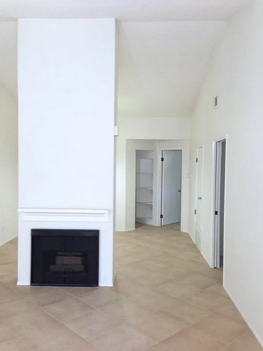 700 S Beach Blvd — Photo 2