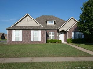 10411 N 117th East Ave, Owasso, OK 74055