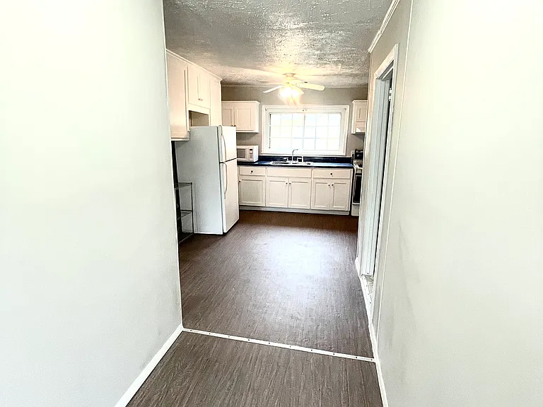 23 Walker St — Photo 38